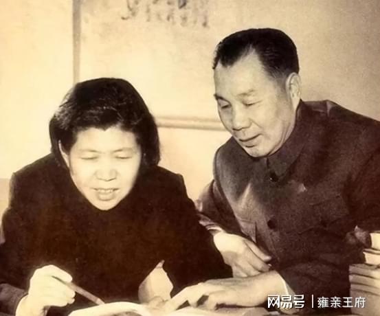 赢翻网 1974年，杨成武出来后，周总理：如果不是毛主席，可能没有你了